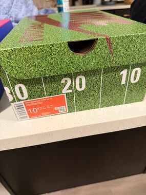 Nike Green & White Turf Cleats New in Box